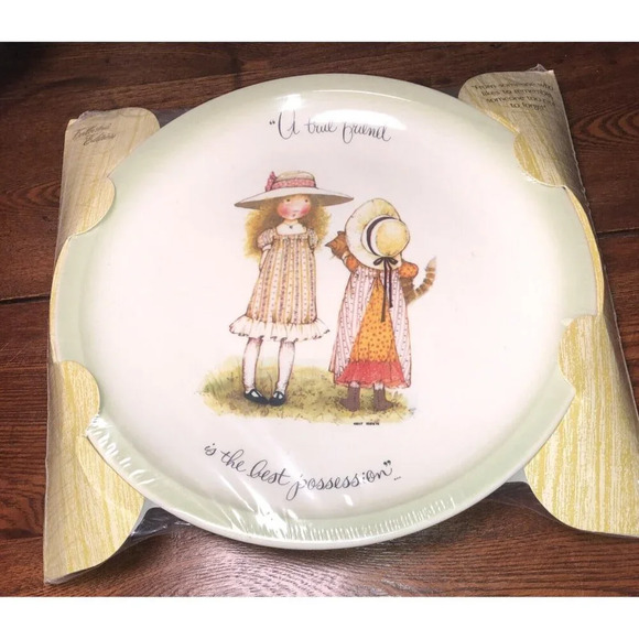 American Greetings Other - Vintage Holly Hobbie Collector's 10" Plate 1972  True Friend Best Possession New